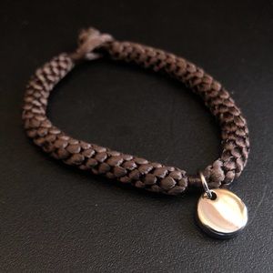 ⭐️4/$20⭐️Bracelet with circle pendant